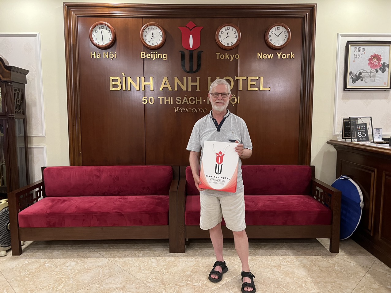 <p>I booked 4 nights at Binh Anh Hotel on Experia channel. It was clean, attentive service, very reasonable price.<br />
Thank you for giving me the gift! I will recommend Binh Anh Hotel to my friends.</p>
